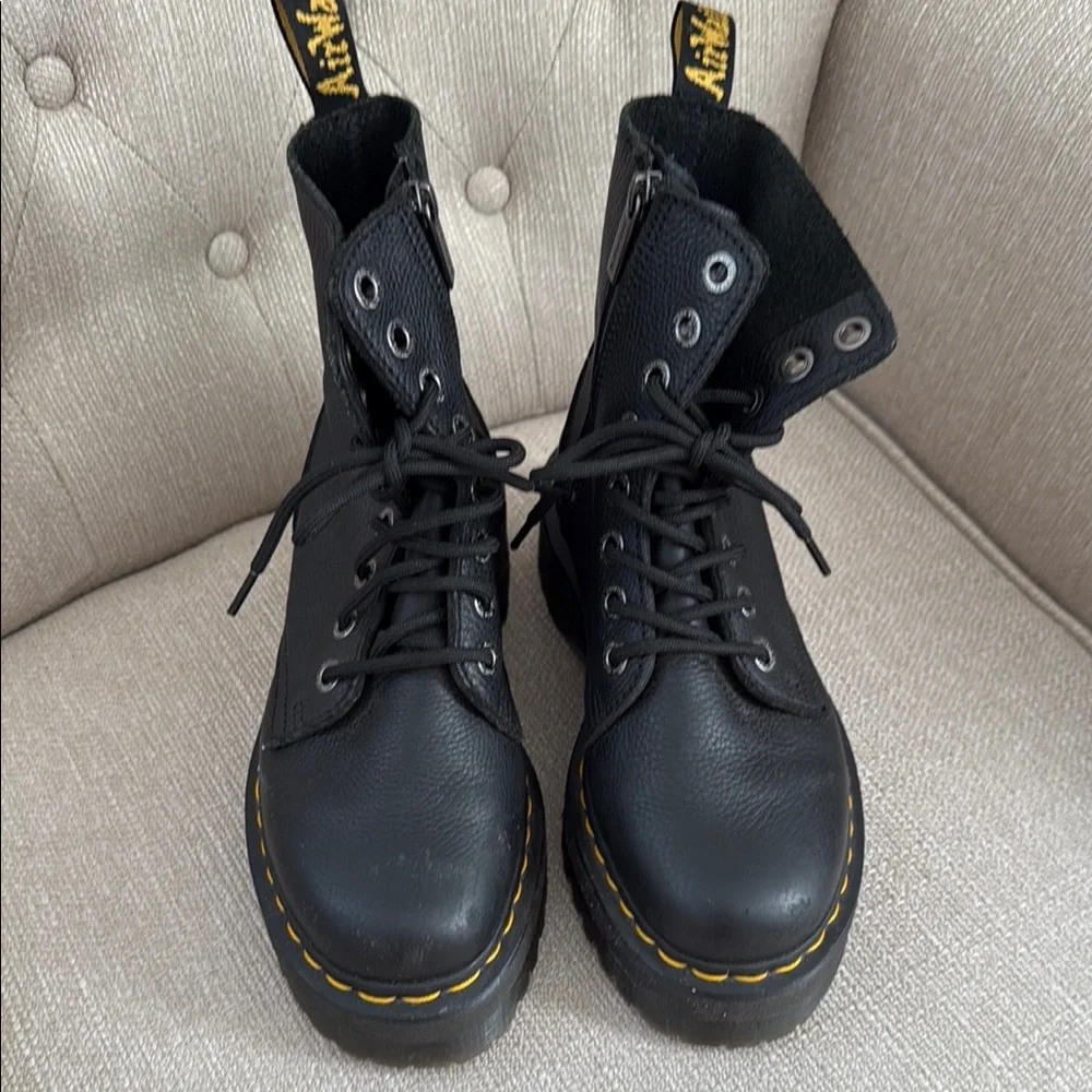 Dr. Martens Jadon lll women 7 Black Leather Boots platform - Picture 3 of 14